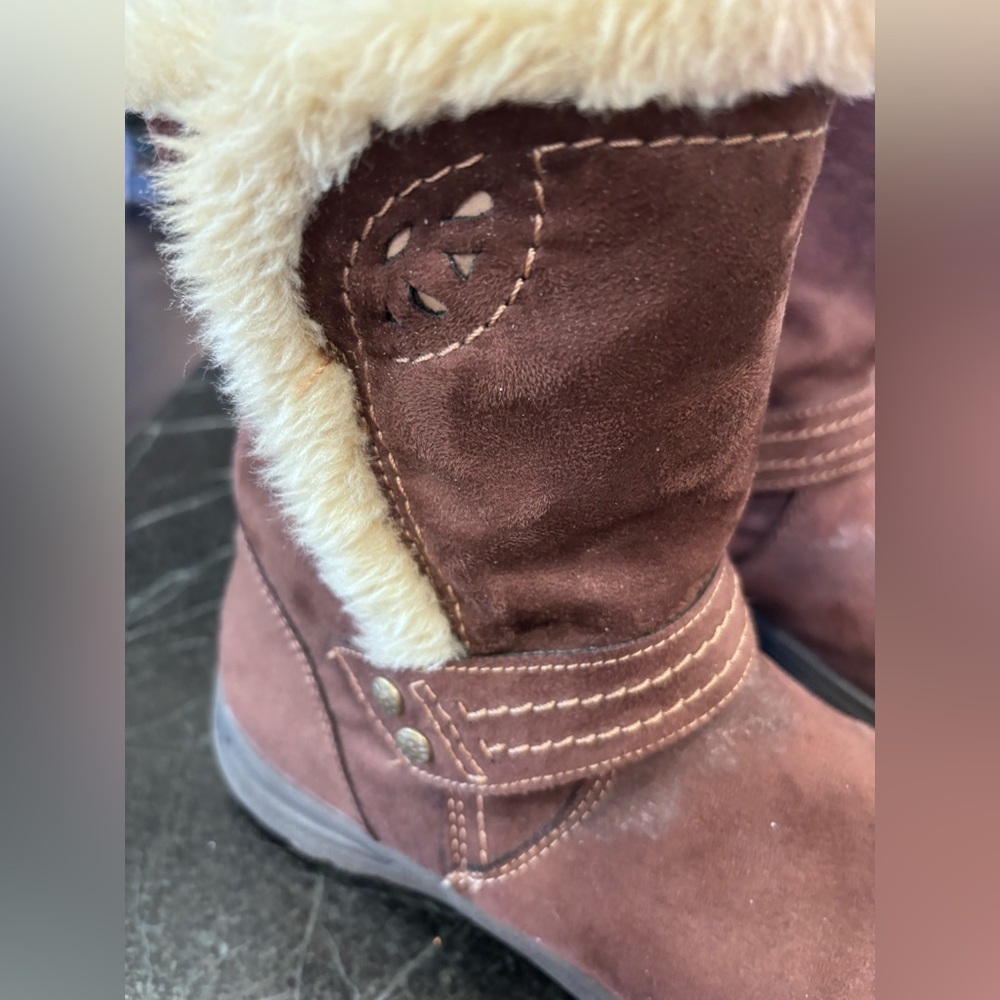 EARTH SPIRIT Boot Fur Trimmed Faux Suede Zip-Up Ankle Boot Size 9